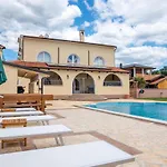 Via Flavia With Common Pool 4* Labinci