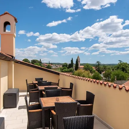 ゲストハウス Via Flavia With Common Pool 4*