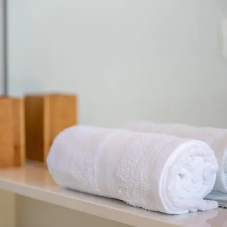 ゲストハウス Via Flavia With Common Pool 4*