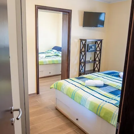 Via Flavia With Common Pool Guest house Labinci